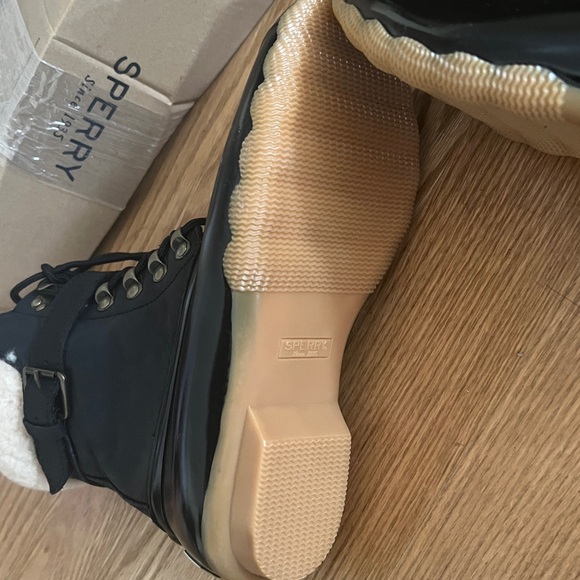 NIB-7 -J. Crew Women's Sperry® for J.Crew Shearwater buckle boots in black - Picture 9 of 11